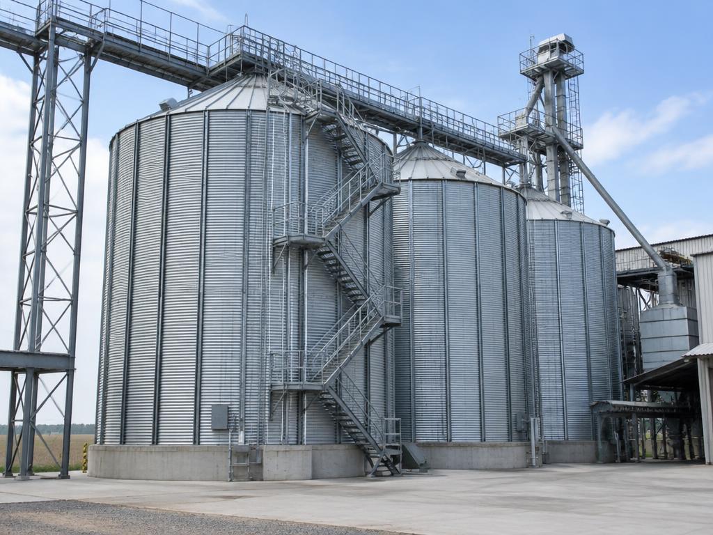 Plataformas e escadas para silos
